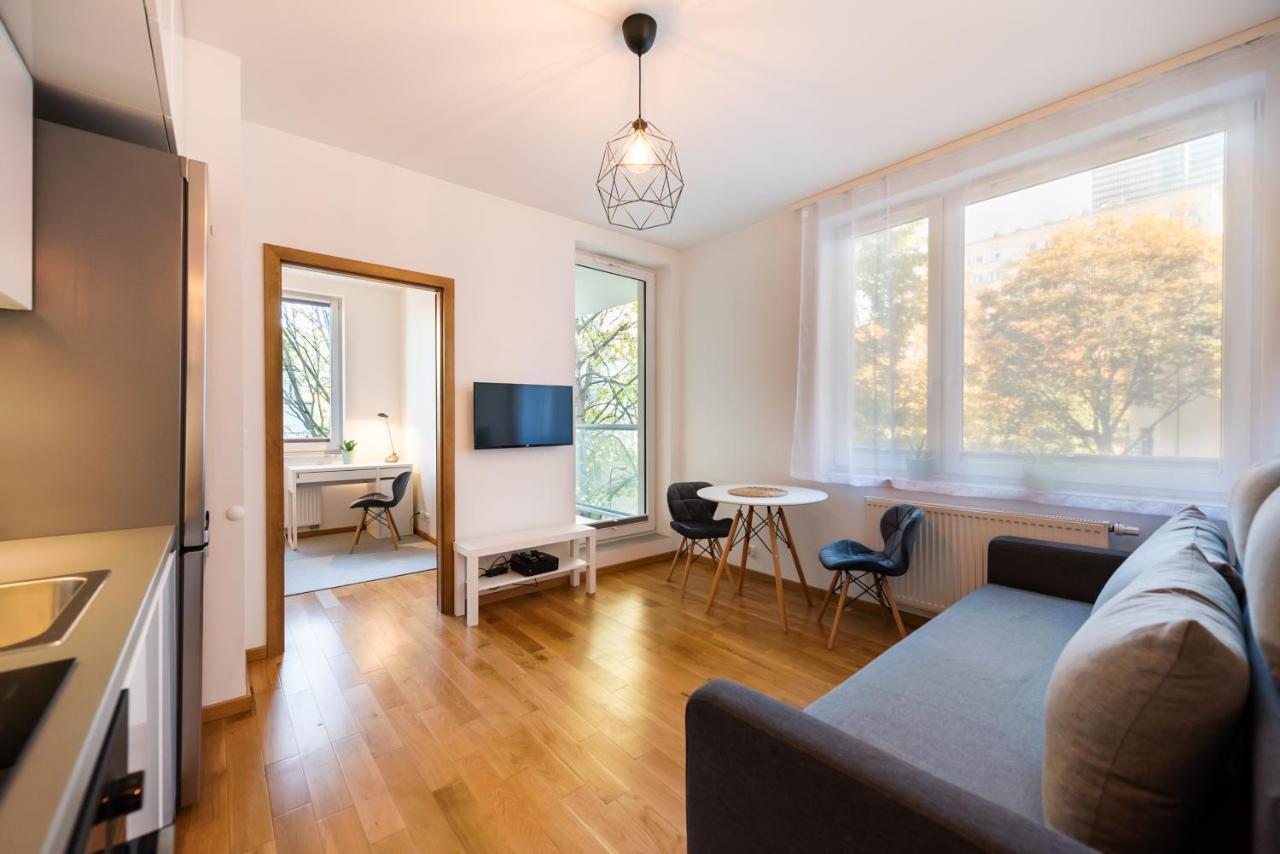 Jaktorowska Comfy Apartment Варшава Экстерьер фото