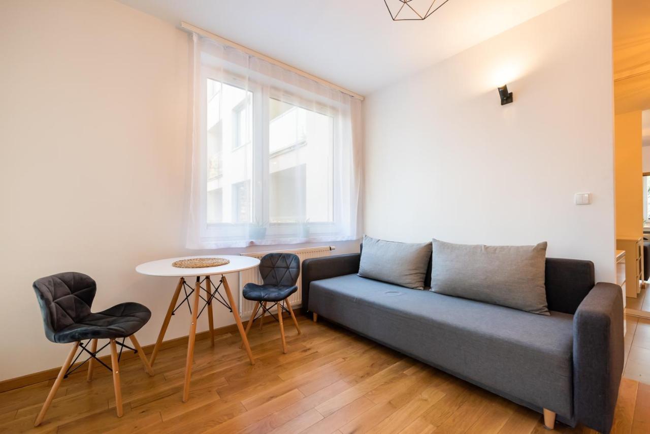 Jaktorowska Comfy Apartment Варшава Экстерьер фото